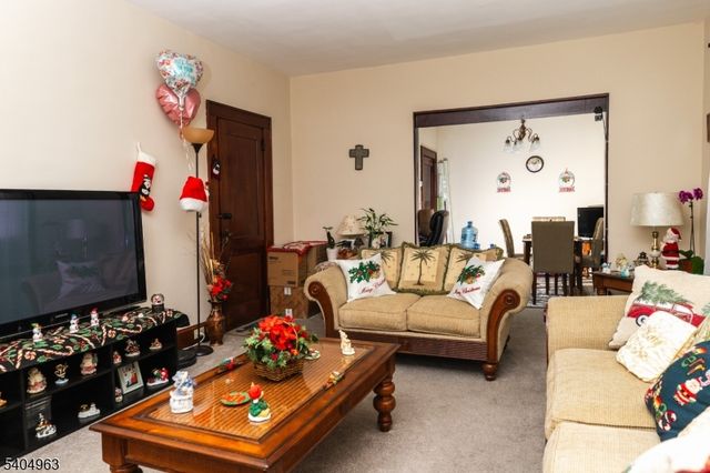 105 Knapp Ave, Clifton City, NJ 07011