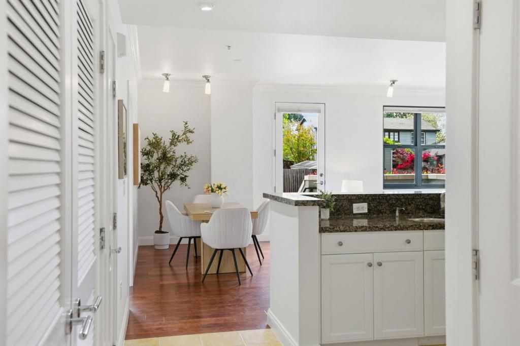 Image 11 of property listing at 225 9th Avenue 105, San Mateo, CA 94401