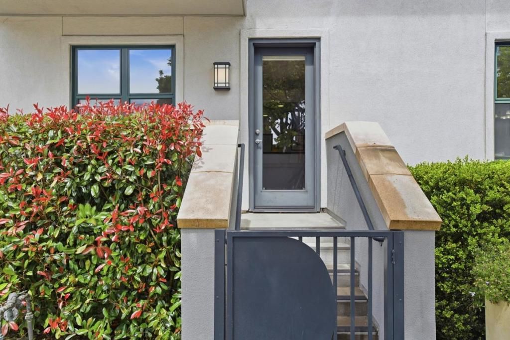 Image 2 of property listing at 225 9th Avenue 105, San Mateo, CA 94401