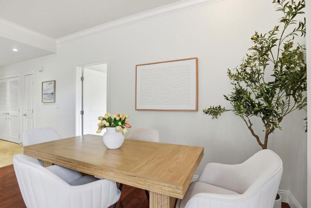 Image 27 of property listing at 225 9th Avenue 105, San Mateo, CA 94401