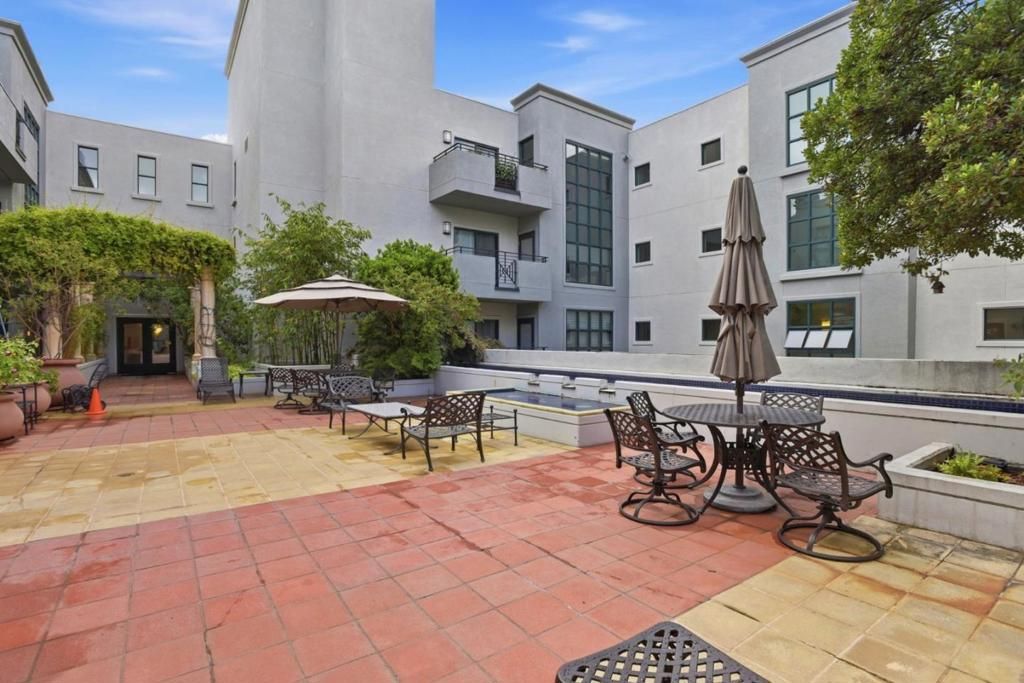 Image 32 of property listing at 225 9th Avenue 105, San Mateo, CA 94401