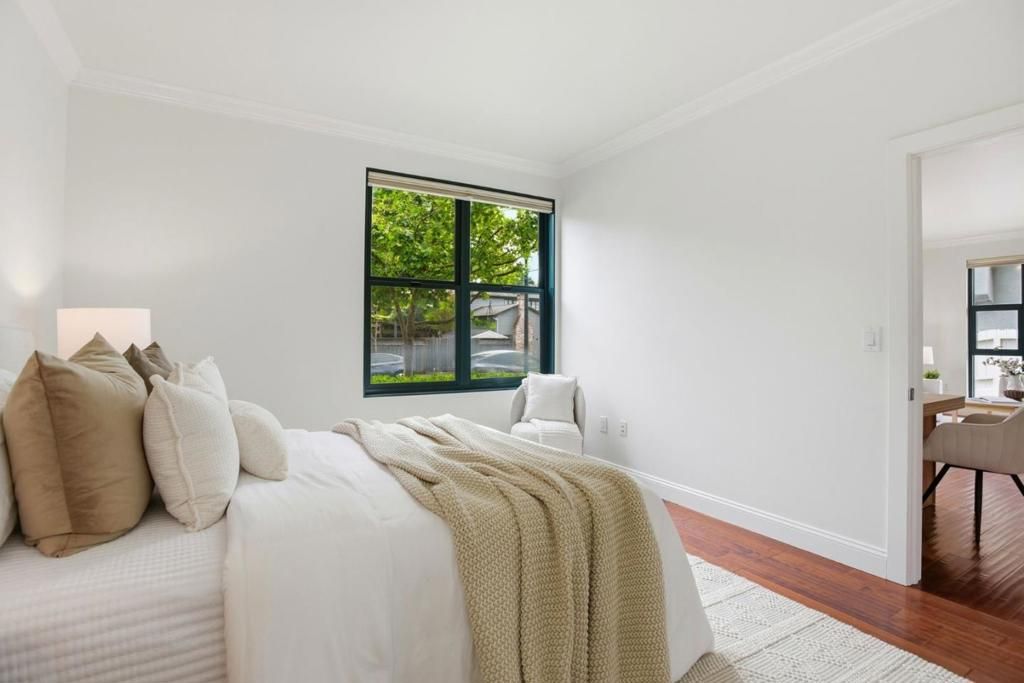 Image 5 of property listing at 225 9th Avenue 105, San Mateo, CA 94401