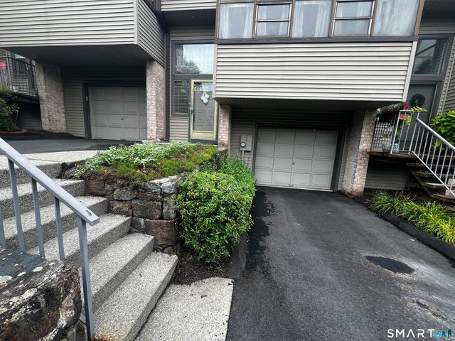 2539 Bedford Street 38C, Stamford, CT 06905