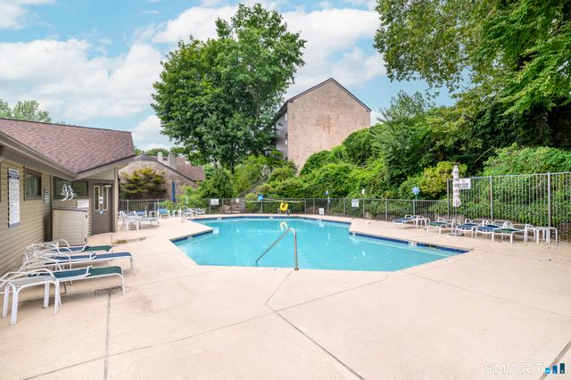 2539 Bedford Street 38C, Stamford, CT 06905