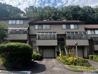 2539 Bedford Street 38C, Stamford, CT 06905