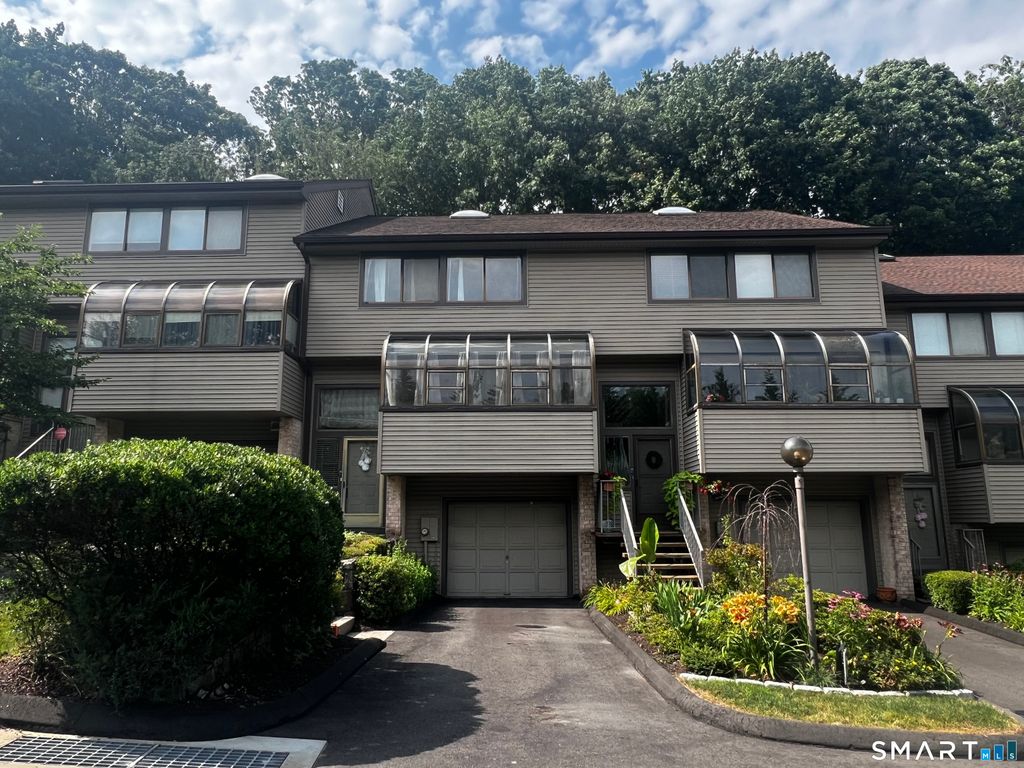 2539 Bedford Street 38C, Stamford, CT 06905