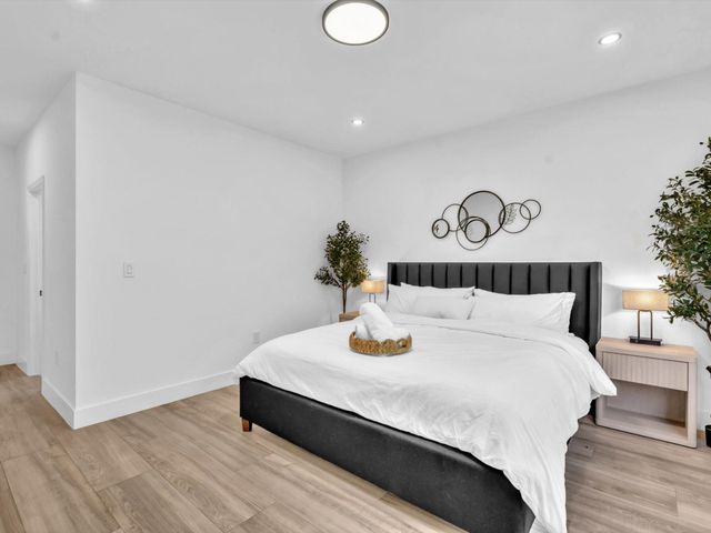 913 NE 15th Street, Fort Lauderdale, FL 33304