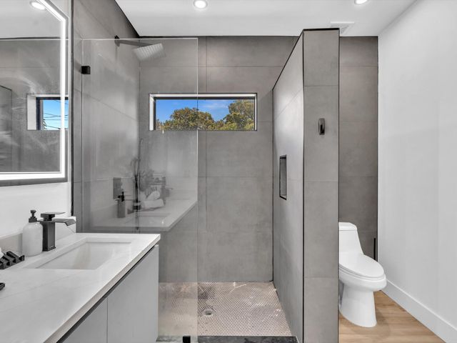 913 NE 15th Street, Fort Lauderdale, FL 33304