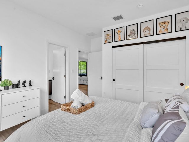 913 NE 15th Street, Fort Lauderdale, FL 33304