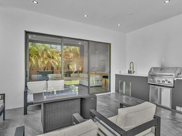 913 NE 15th Street, Fort Lauderdale, FL 33304