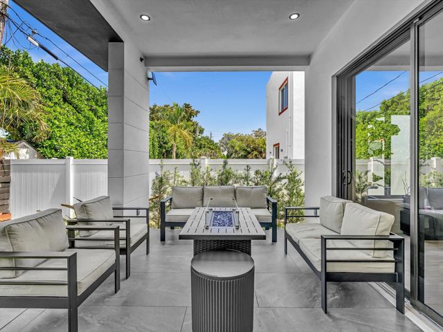 913 NE 15th Street, Fort Lauderdale, FL 33304