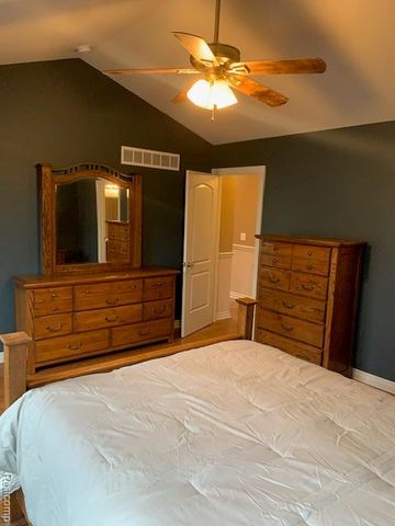 830 Constitution Street, Canton, MI 48188