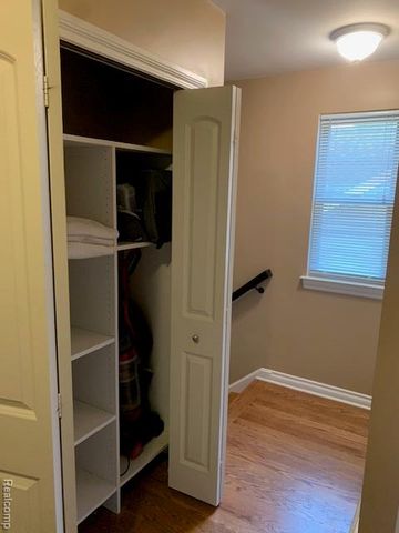 830 Constitution Street, Canton, MI 48188