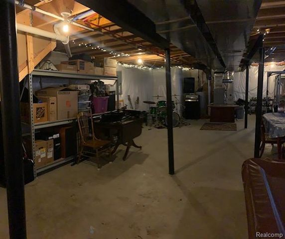 830 Constitution Street, Canton, MI 48188