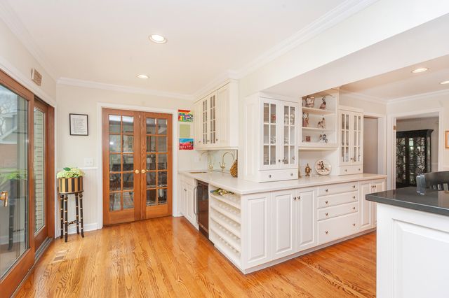 1866 S Wilson Drive, Lake Forest, IL 60045