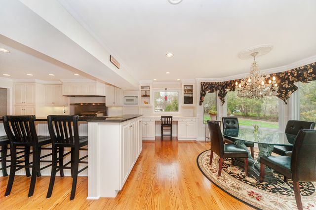 1866 S Wilson Drive, Lake Forest, IL 60045