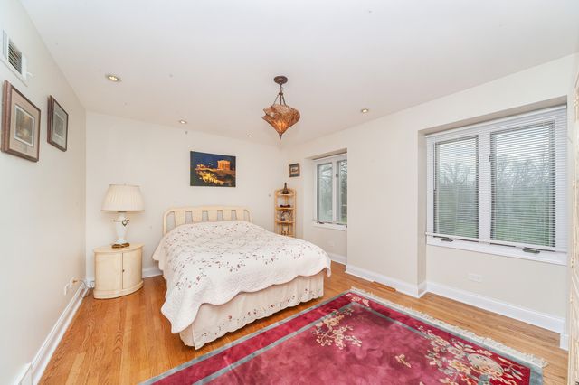 1866 S Wilson Drive, Lake Forest, IL 60045