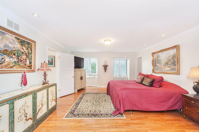 1866 S Wilson Drive, Lake Forest, IL 60045