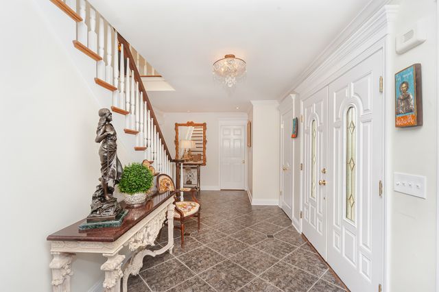 1866 S Wilson Drive, Lake Forest, IL 60045