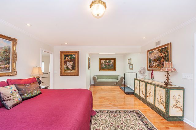 1866 S Wilson Drive, Lake Forest, IL 60045