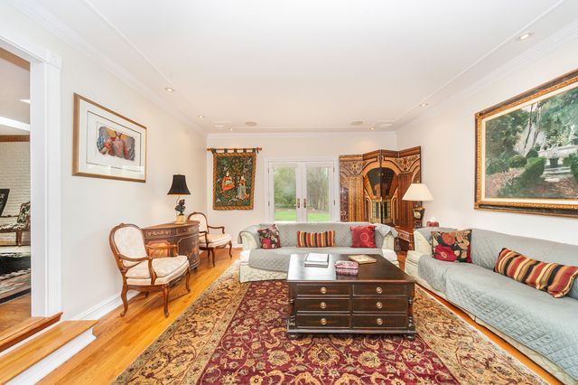 1866 S Wilson Drive, Lake Forest, IL 60045