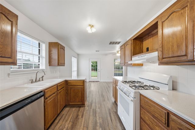 3507 S Christine Lane, Sand Springs, OK 74063