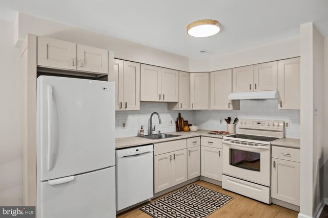 17 PROVINCETOWN, Marlton, NJ 08053