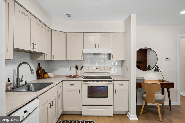 17 PROVINCETOWN, Marlton, NJ 08053