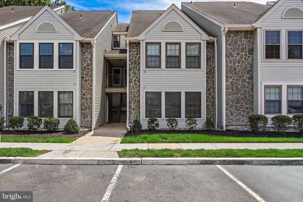 17 PROVINCETOWN, Marlton, NJ 08053