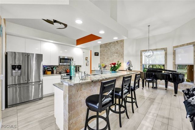 8596 Southwind Bay CIR, Fort Myers, FL 33908