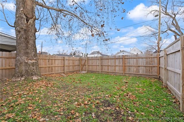 1313 Culbertson Avenue, New Albany, IN 47150