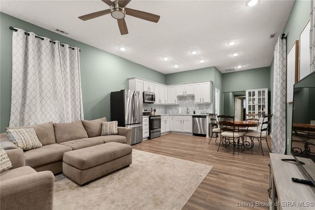 1313 Culbertson Avenue, New Albany, IN 47150