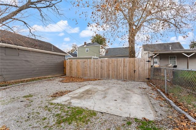 1313 Culbertson Avenue, New Albany, IN 47150