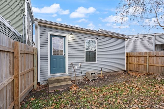 1313 Culbertson Avenue, New Albany, IN 47150