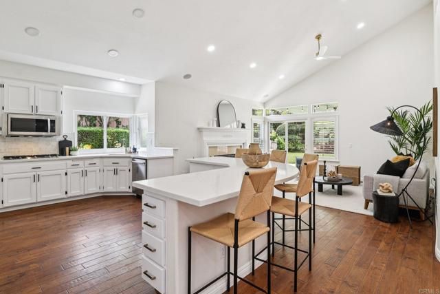 1747 Crescent Knolls, Escondido, CA 92029