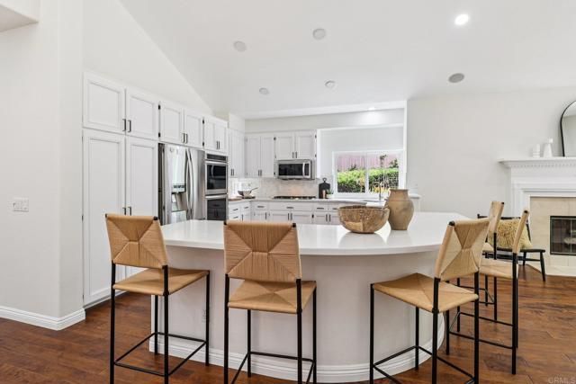 1747 Crescent Knolls, Escondido, CA 92029