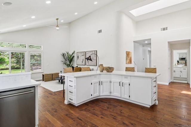 1747 Crescent Knolls, Escondido, CA 92029