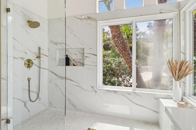 1747 Crescent Knolls, Escondido, CA 92029