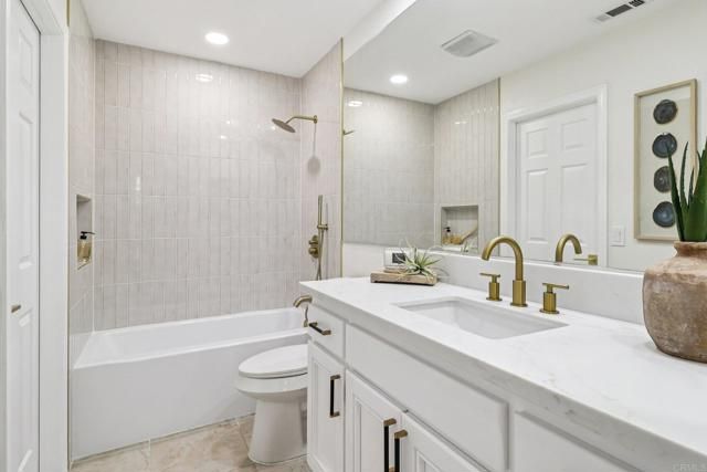 1747 Crescent Knolls, Escondido, CA 92029