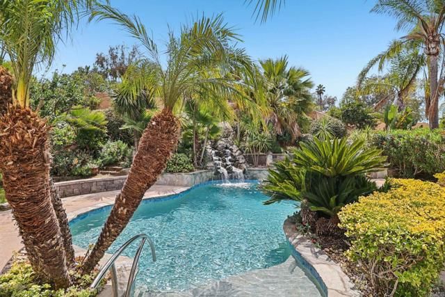 1747 Crescent Knolls, Escondido, CA 92029