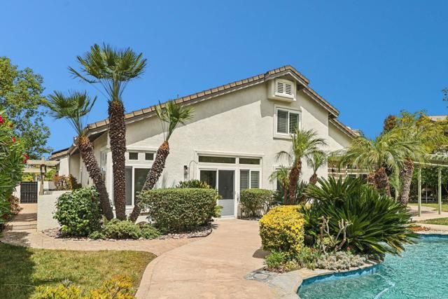 1747 Crescent Knolls, Escondido, CA 92029