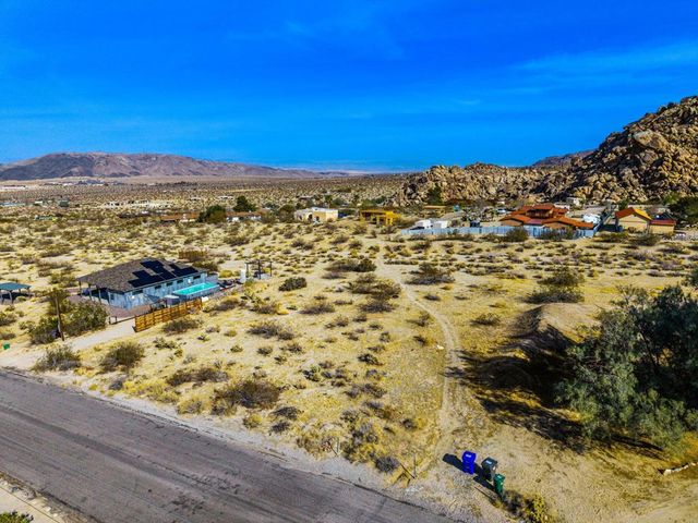 7215 Mt Lassen Avenue, Joshua Tree, CA 92252