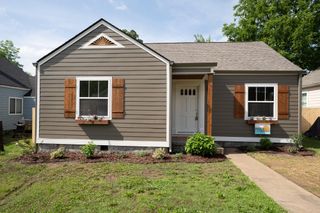 2202 Chamberlain Avenue, Chattanooga, TN 37404