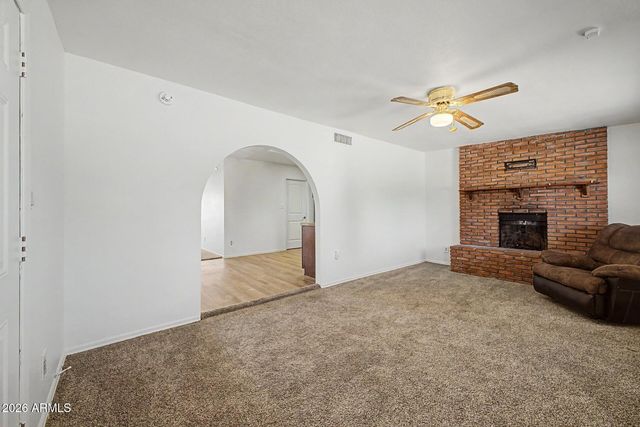 2355 W PAMPA Avenue, Mesa, AZ 85202