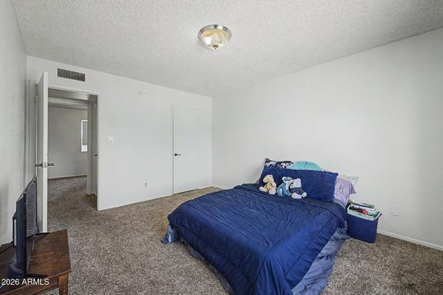 2355 W PAMPA Avenue, Mesa, AZ 85202