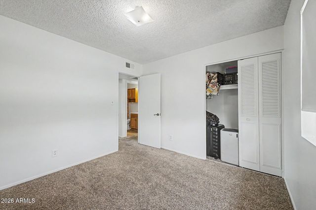 2355 W PAMPA Avenue, Mesa, AZ 85202