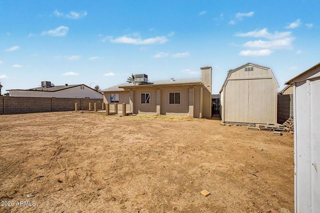 2355 W PAMPA Avenue, Mesa, AZ 85202