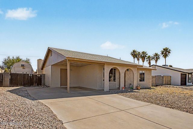 2355 W PAMPA Avenue, Mesa, AZ 85202