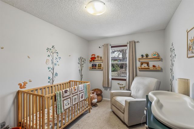 1301 SW Franklin Court, Ankeny, IA 50023