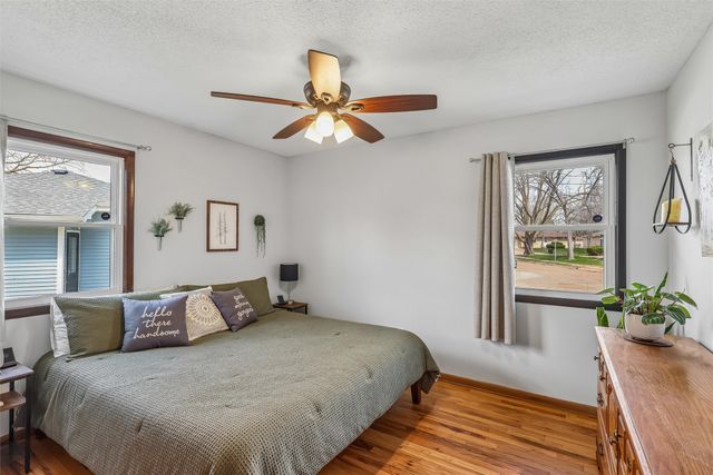 1301 SW Franklin Court, Ankeny, IA 50023